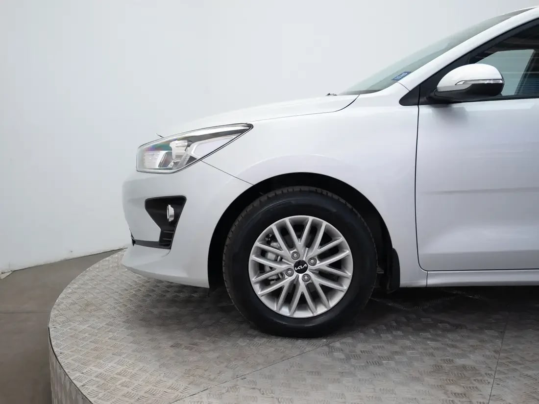 Kia Rio 4 1.4 Ex Full Mt año 2023