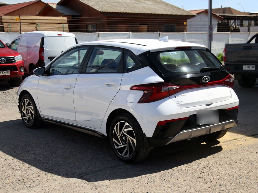 Hyundai I20 Mt 1.4 año 2025