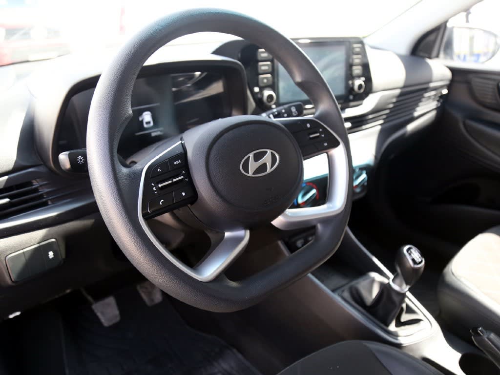 Hyundai I20 Mt 1.4 año 2025