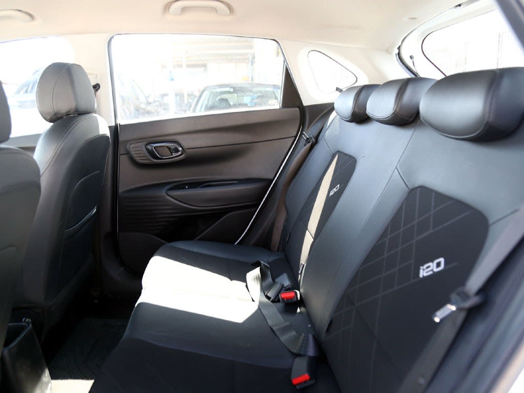 Hyundai I20 1.4 Mt año 2025