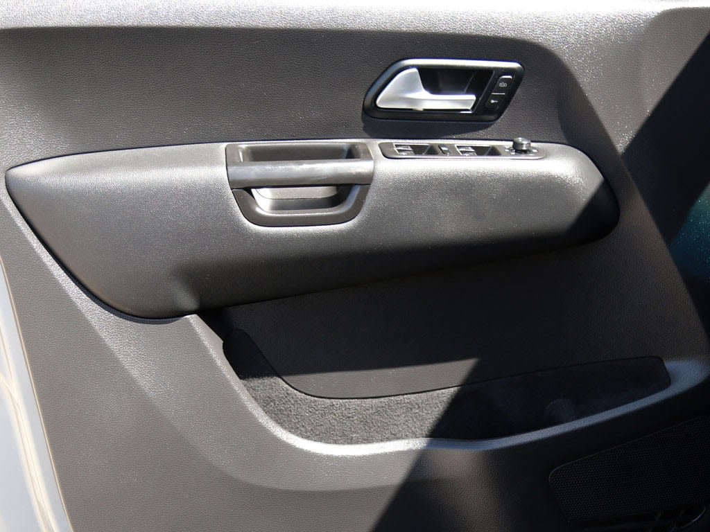 Volkswagen Amarok 2.0 Trendline Diesel 4x4 Mt año 2023