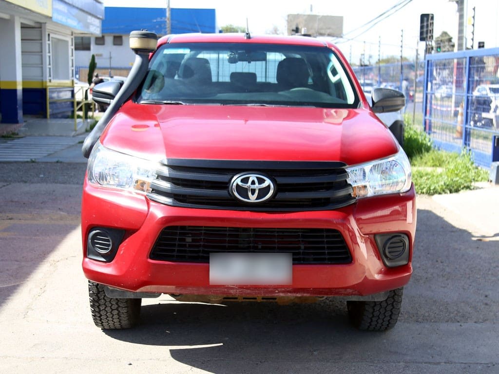 Toyota Hilux Dcab Mt 4x4 2.4 año 2024
