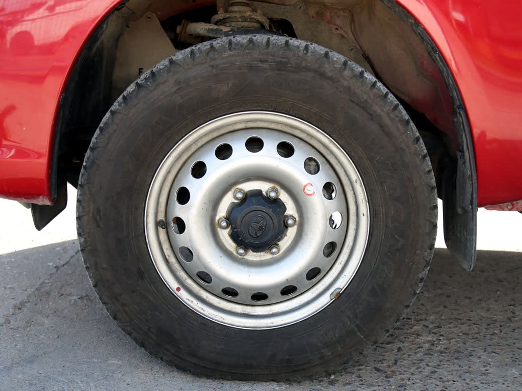 Toyota Hilux Dcab Mt 4x4 2.4 año 2024