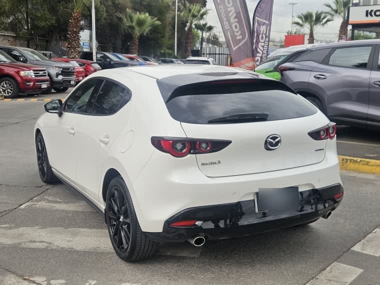 Mazda 3 2.0 Sport Core At año 2024