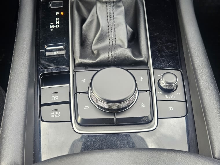 Mazda 3 2.0 Sport Core At año 2024