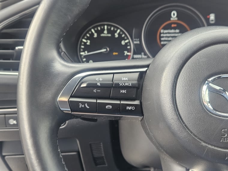 Mazda 3 2.0 Sport Core At año 2024