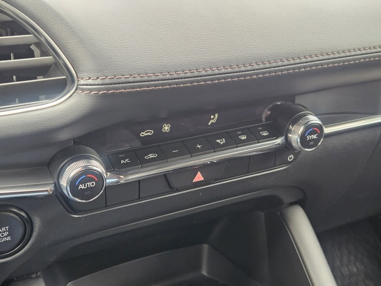 Mazda 3 2.0 Sport Core At año 2024