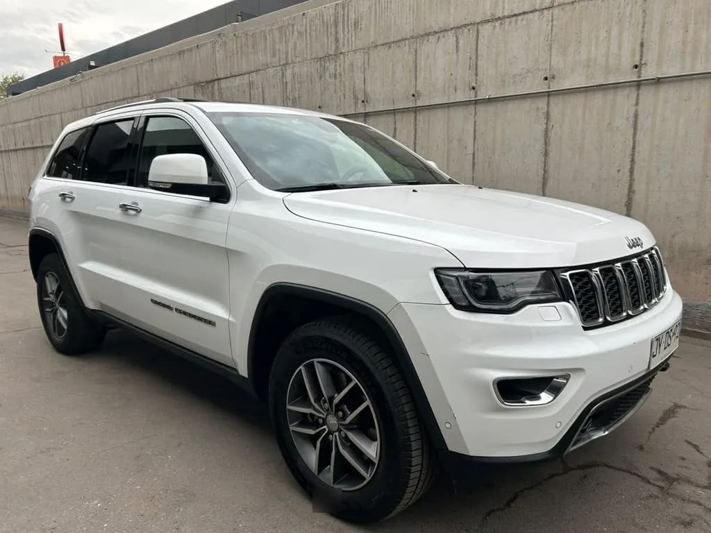 Jeep Grand Cherokee 3.6 Limited Lx 4x4 At 5p año 2018