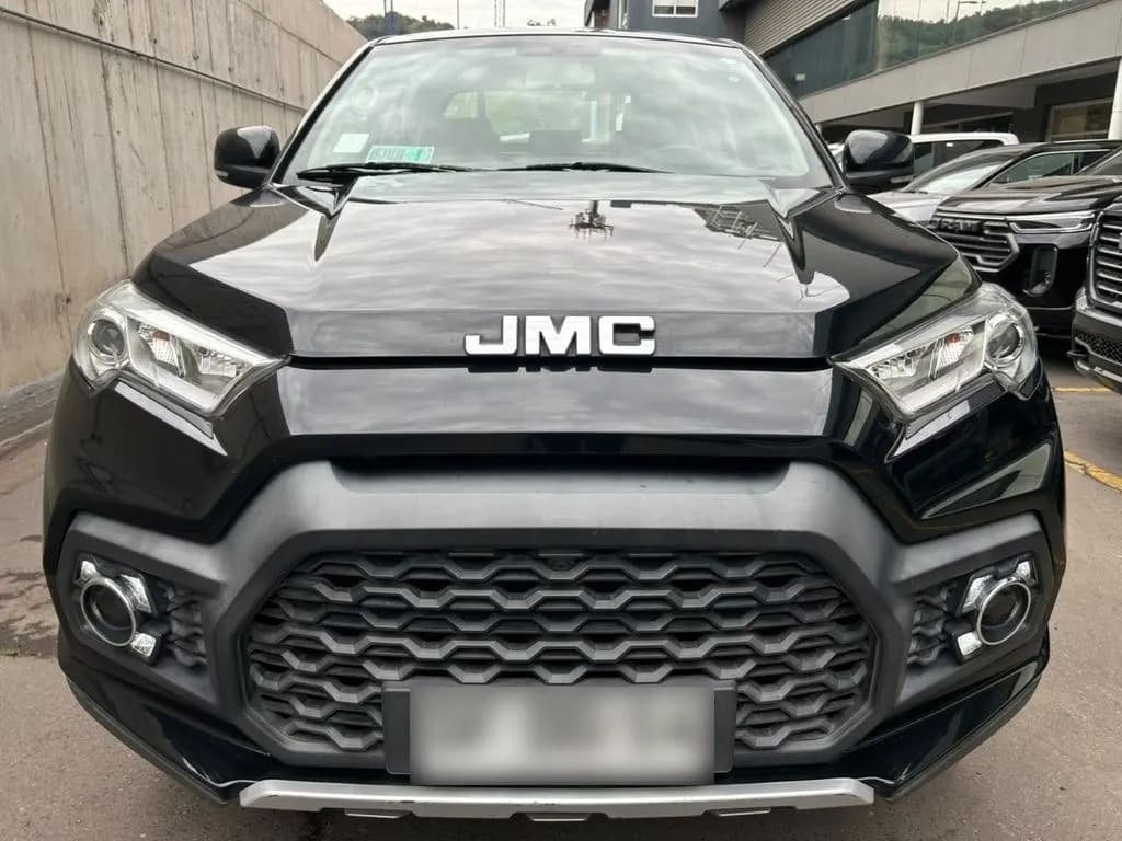 JMC Vigus 2.4 Plus Diesel 4x2 Euro5 Mt 4p año 2023