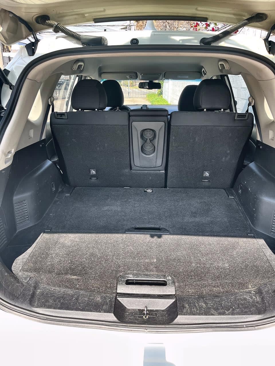 NISSAN X-TRAIL 2.5 Sense Cvt At año 2018