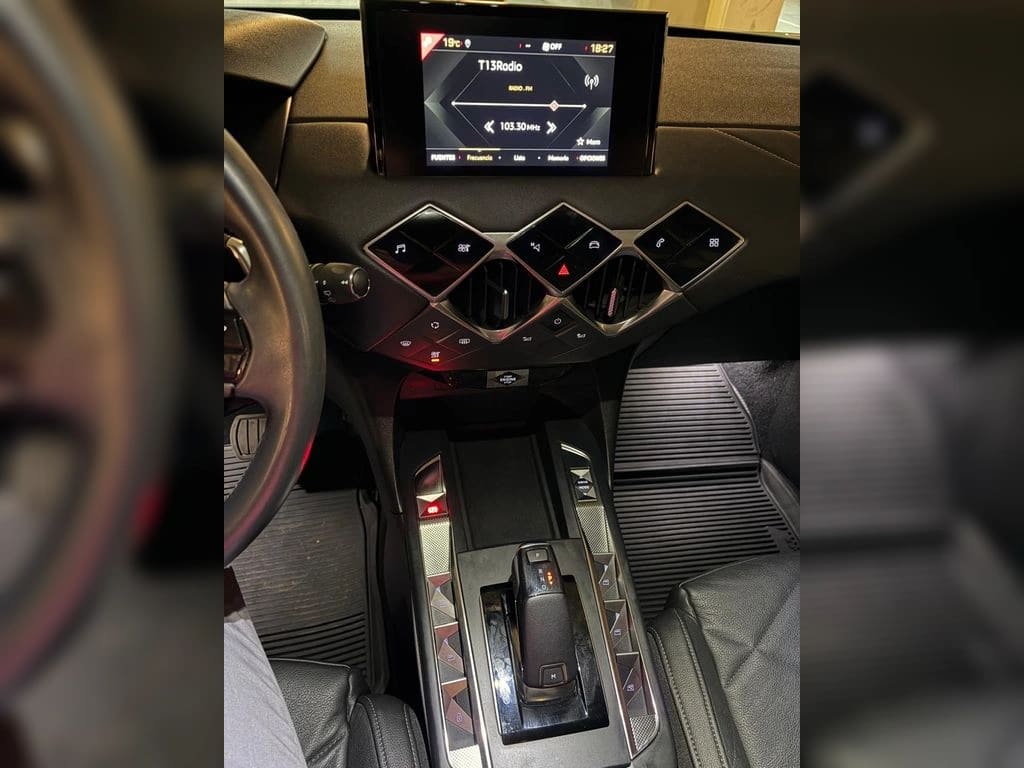 DS Automobiles 3 1.2 Crossback Puretech 4x2 155 8at 5p (correa Ok) año 2023
