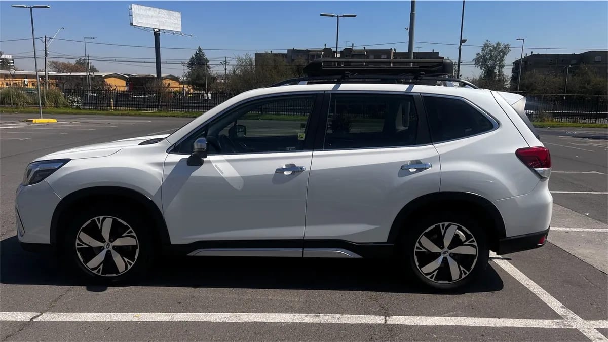 SUBARU FORESTER 2.0 Awd Limited Es At 4x4 año 2021