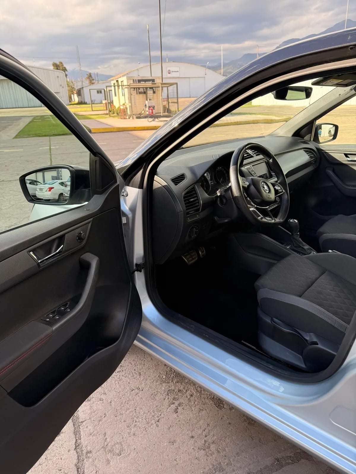 SKODA FABIA 1.0 Tsi Ambiente Mt año 2021