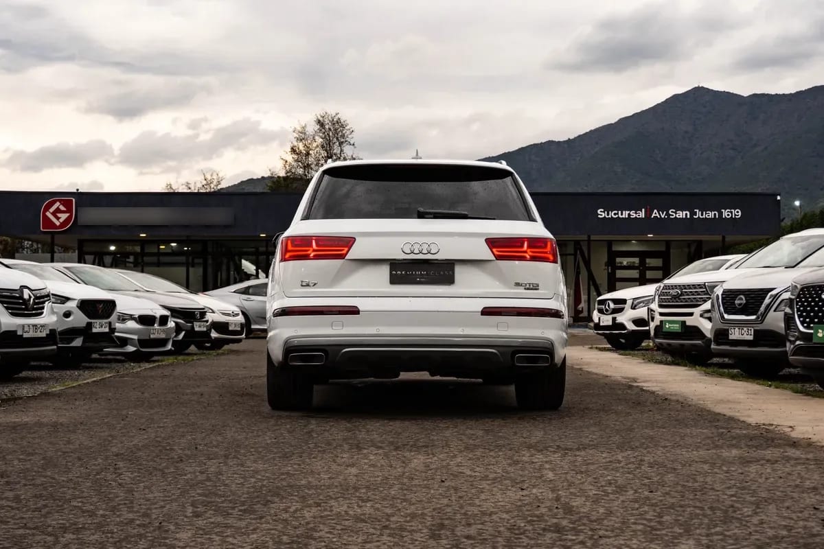 AUDI Q7 3.0 Tdi Design (+) At Diesel año 2016