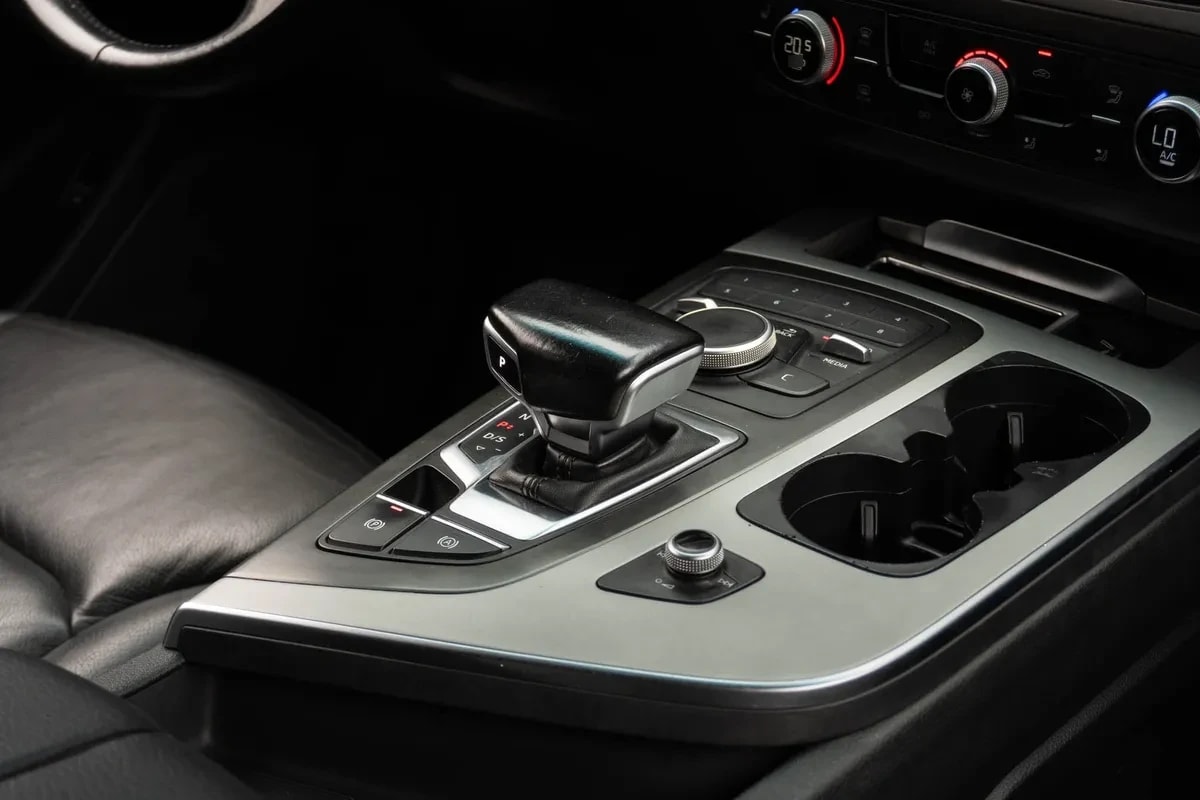 AUDI Q7 3.0 Tdi Design (+) At Diesel año 2016