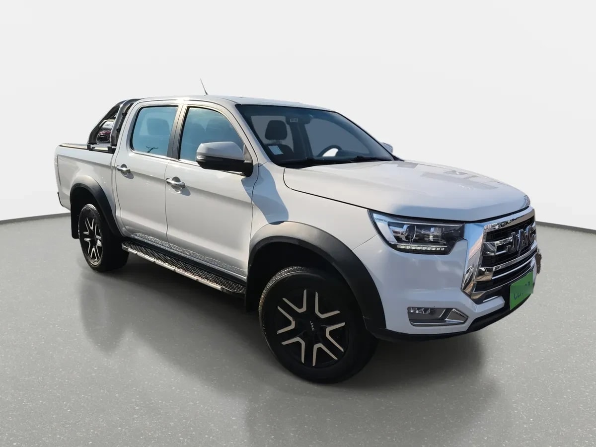 JAC T8 2.0 Comfort 4x2 Diesel Mt 4p año 2022