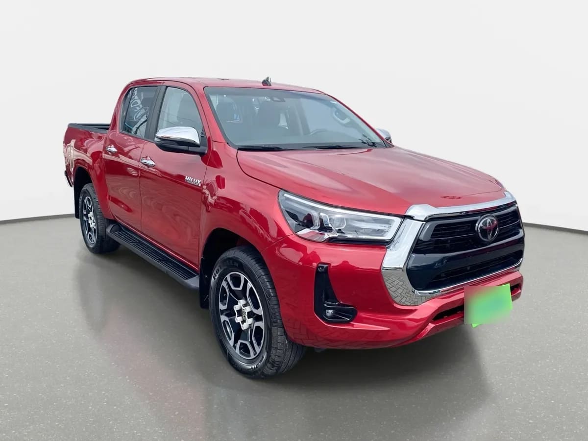 Toyota Hilux 2.8 Srv Diesel 4x4 Dob. Cab. At 4p año 2024
