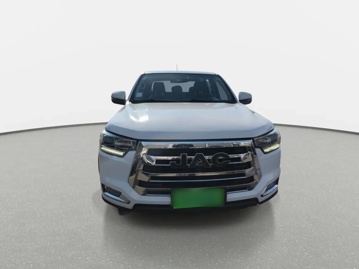 JAC T8 2.0 Comfort 4x2 Diesel Mt 4p año 2022