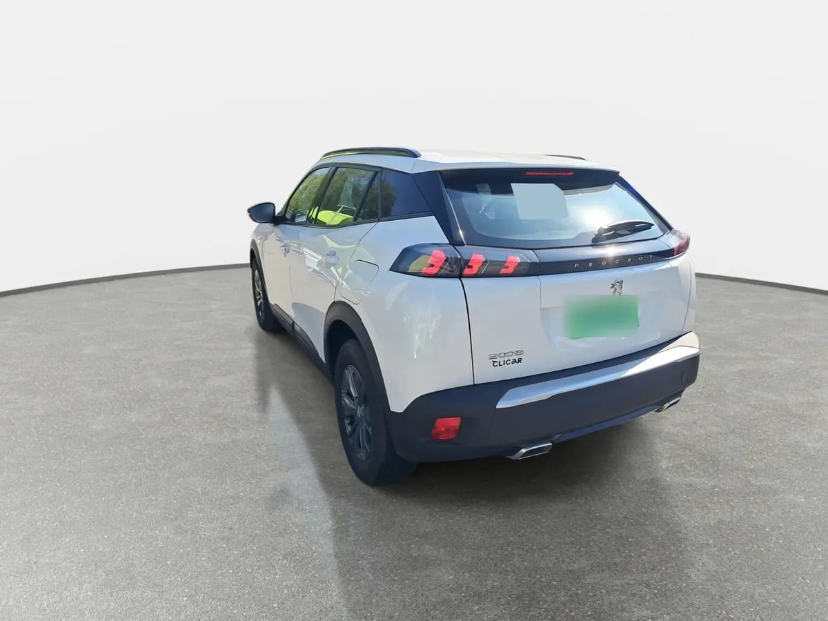 Peugeot 2008 1.2 Active Puretech 130 4x2 Mt 5p año 2022