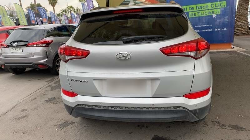 Hyundai Tucson 2.0 Gl Advance Nav 4x2 6mt 5p año 2017
