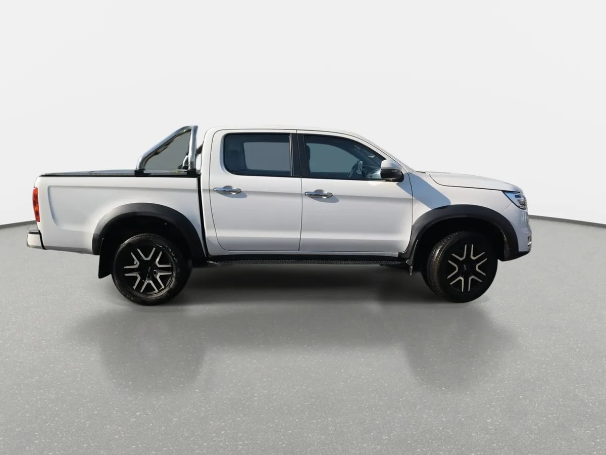 JAC T8 2.0 Comfort 4x2 Diesel Mt 4p año 2022