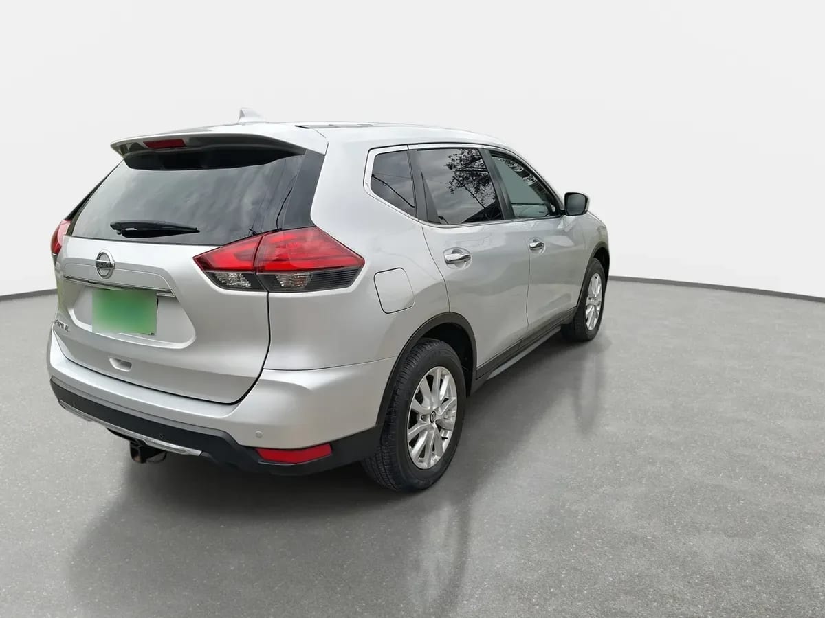 Nissan X-Trail 2.5 Sense 4x2 2row Cvt At 5p año 2023