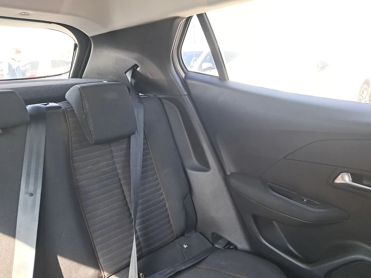 Peugeot 2008 1.2 Active Puretech 130 4x2 Mt 5p año 2022