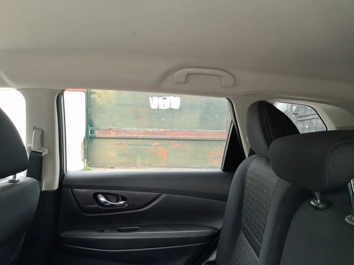 Nissan X-Trail 2.5 Sense 4x2 2row Cvt At 5p año 2023