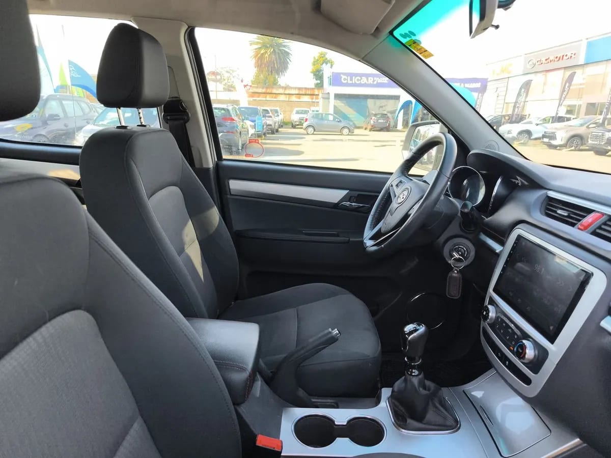 JAC T8 2.0 Comfort 4x2 Diesel Mt 4p año 2022
