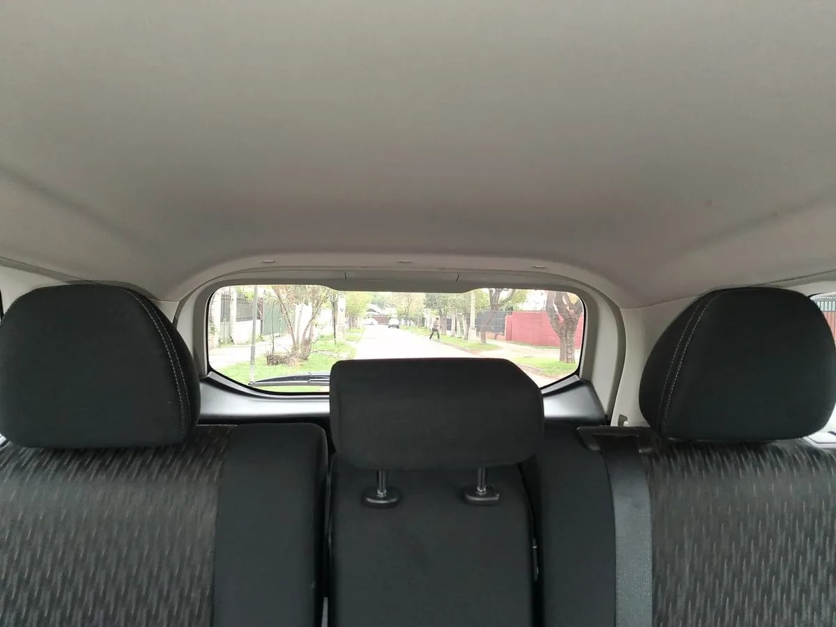 Nissan X-Trail 2.5 Sense 4x2 2row Cvt At 5p año 2023