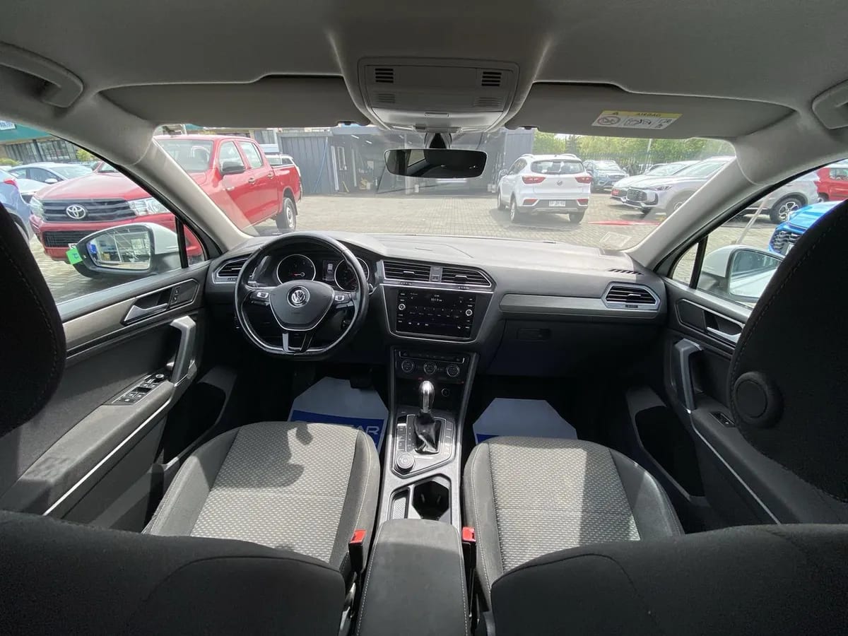 Volkswagen Tiguan 2.0 Tdi Comfortline Diesel 4motion 4x4 150hp 7a At 5p año 2019