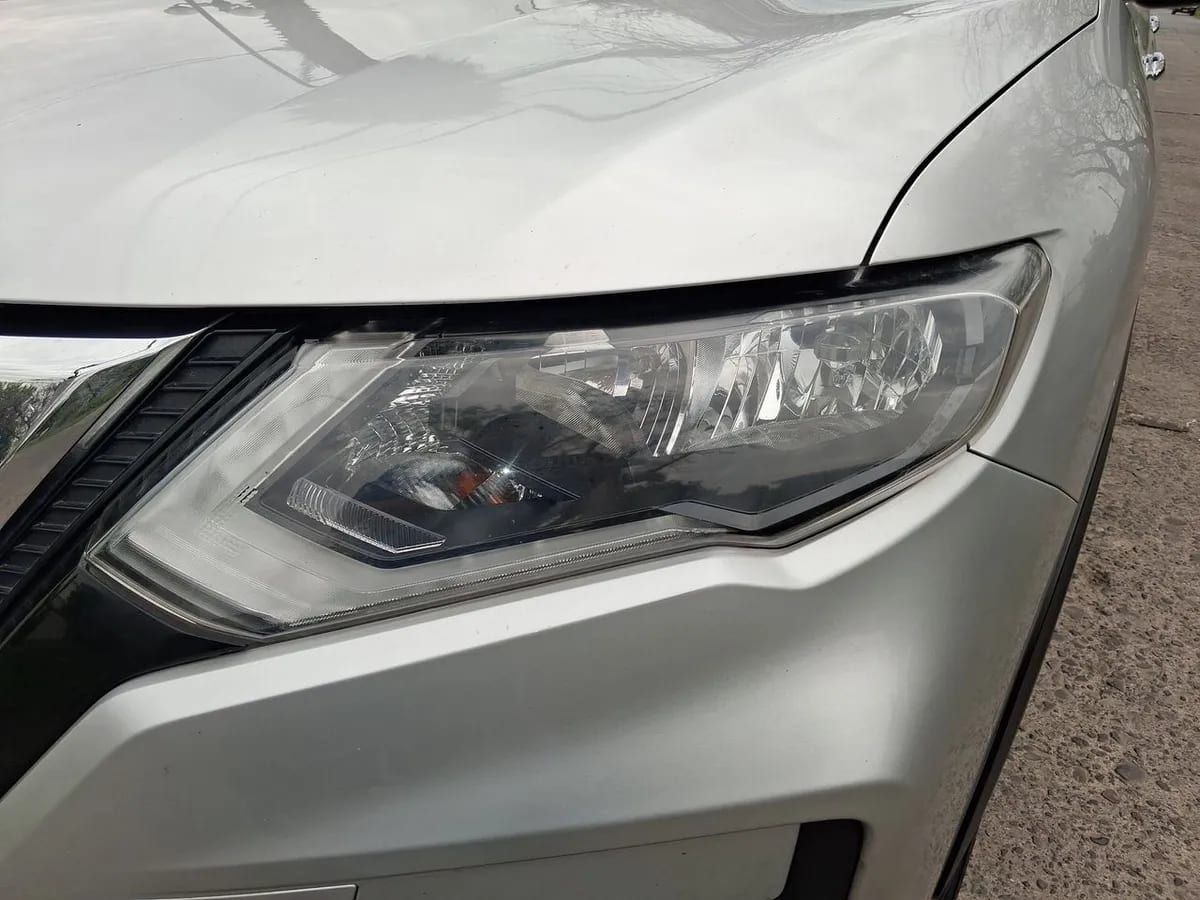Nissan X-Trail 2.5 Sense 4x2 2row Cvt At 5p año 2023