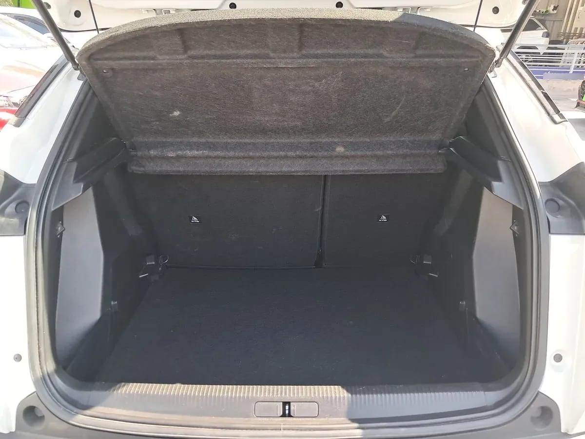 Peugeot 2008 1.2 Active Puretech 130 4x2 Mt 5p año 2022