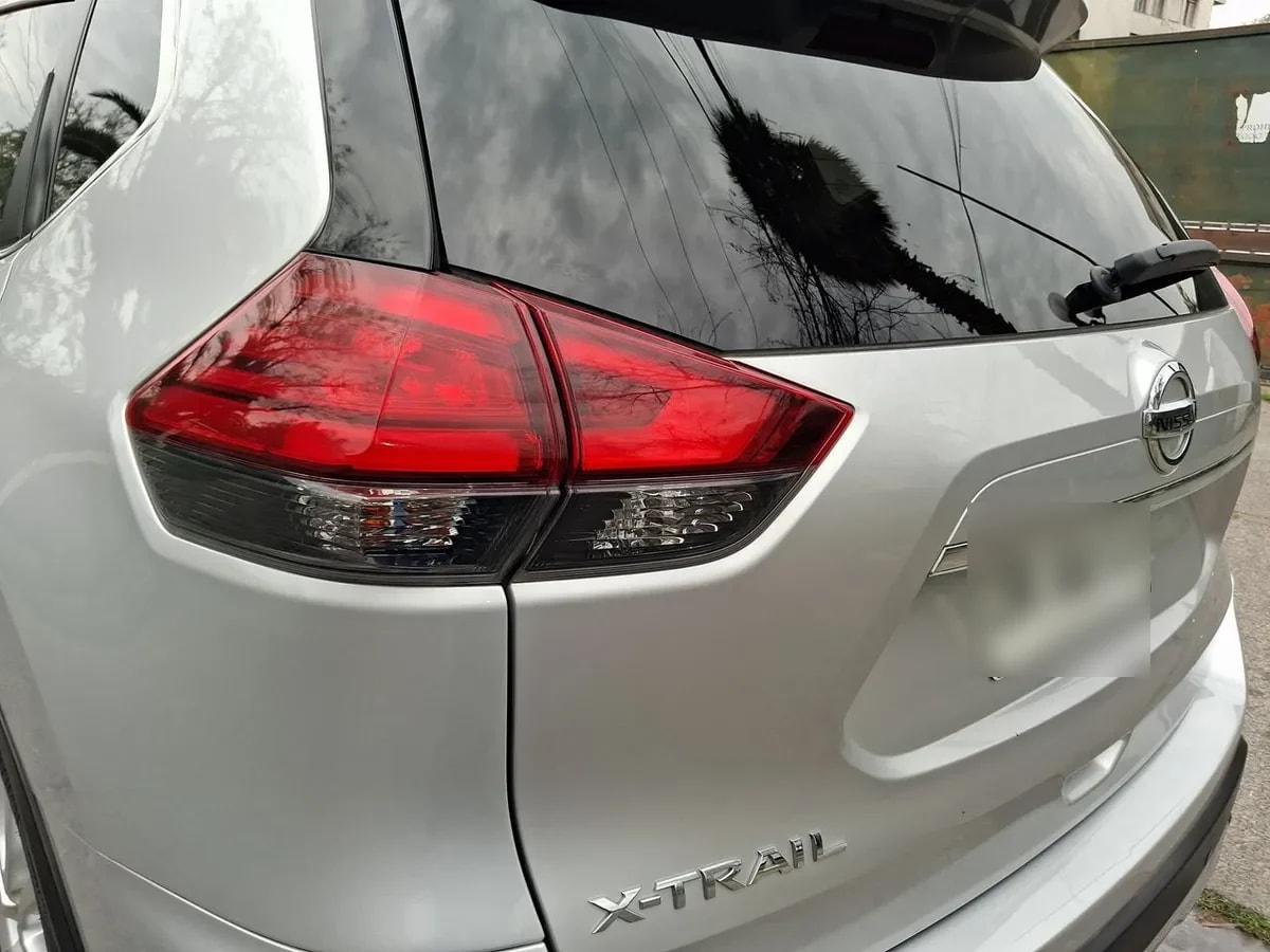 Nissan X-Trail 2.5 Sense 4x2 2row Cvt At 5p año 2023