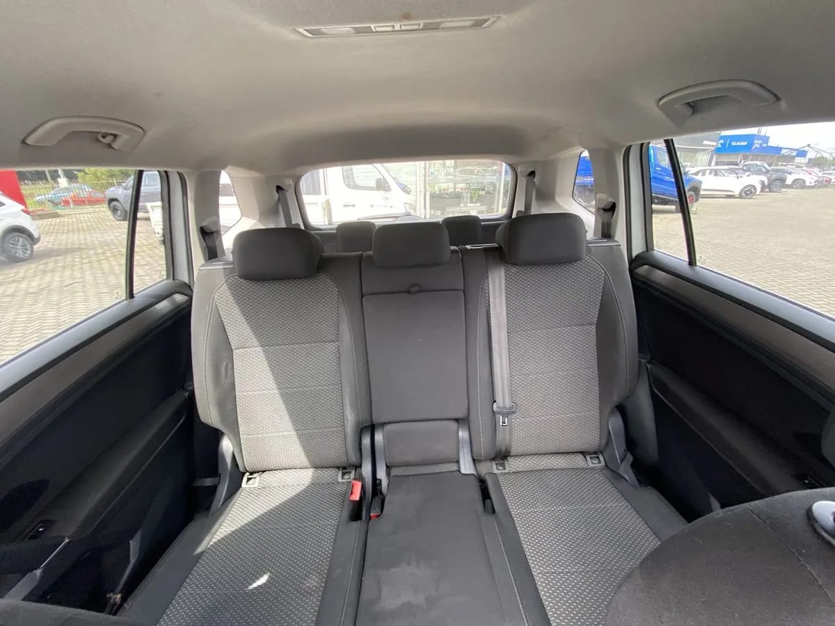 Volkswagen Tiguan 2.0 Tdi Comfortline Diesel 4motion 4x4 150hp 7a At 5p año 2019