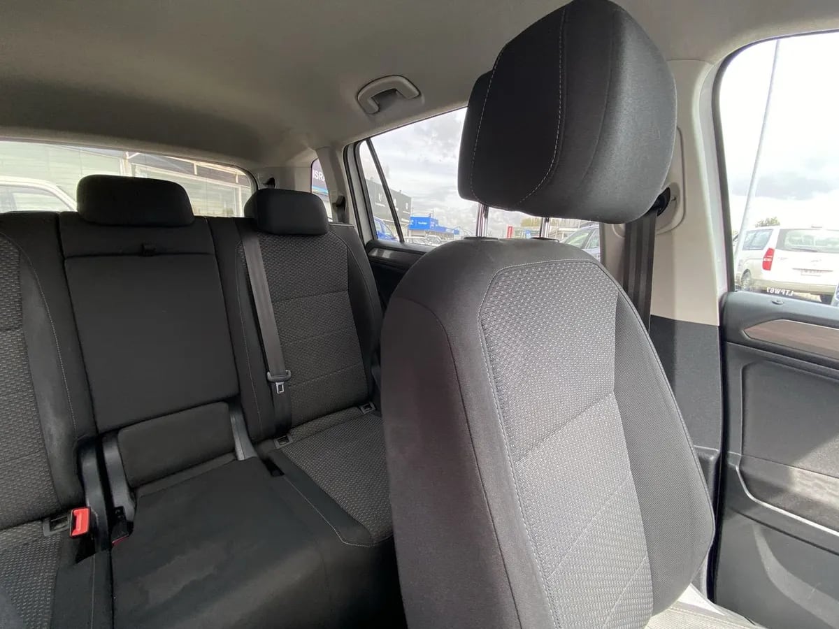 Volkswagen Tiguan 2.0 Tdi Comfortline Diesel 4motion 4x4 150hp 7a At 5p año 2019