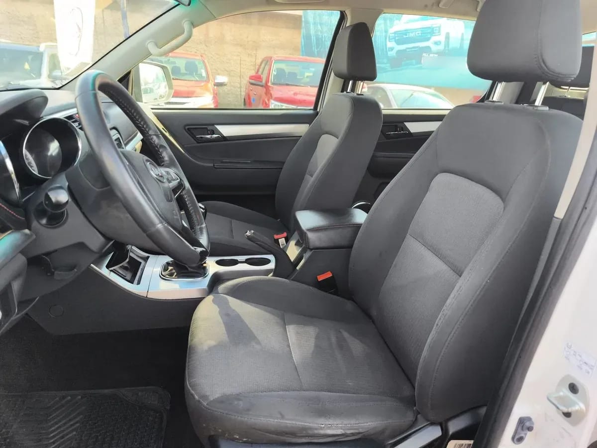 JAC T8 2.0 Comfort 4x2 Diesel Mt 4p año 2022