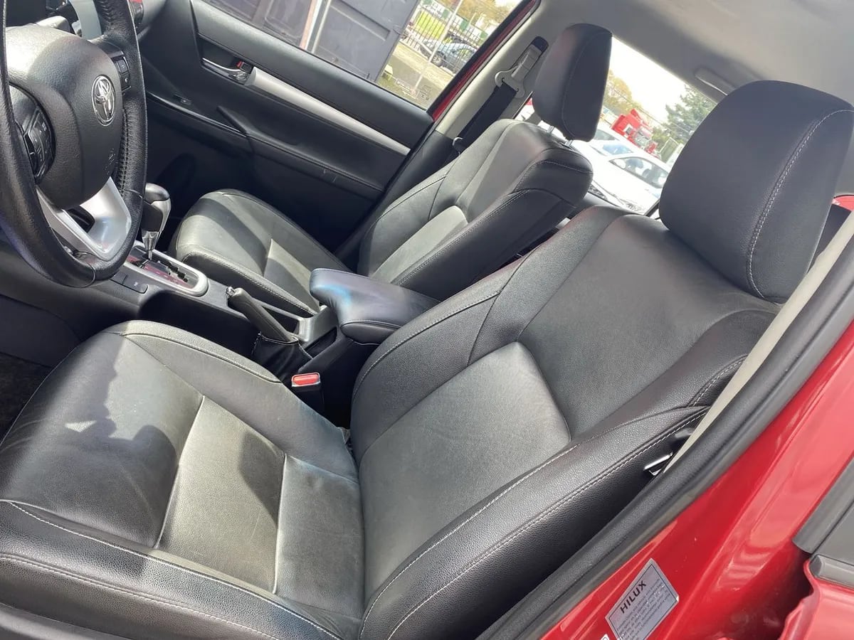 Toyota Hilux 2.8 Srv Diesel 4x4 Dob. Cab. At 4p año 2024