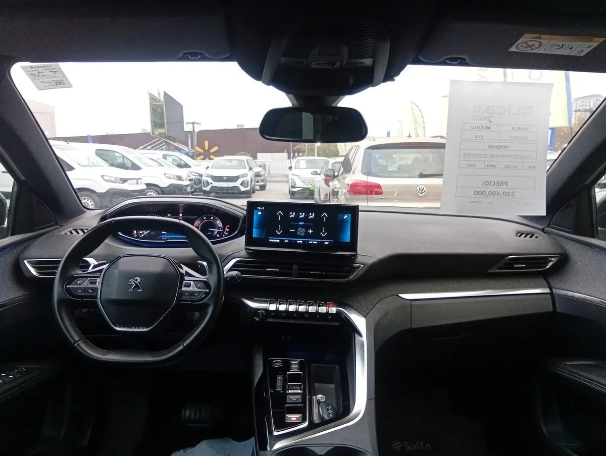 Peugeot 3008 1.5 Allure Pack Bluehdi 130 4x2 Eat8 5p año 2024