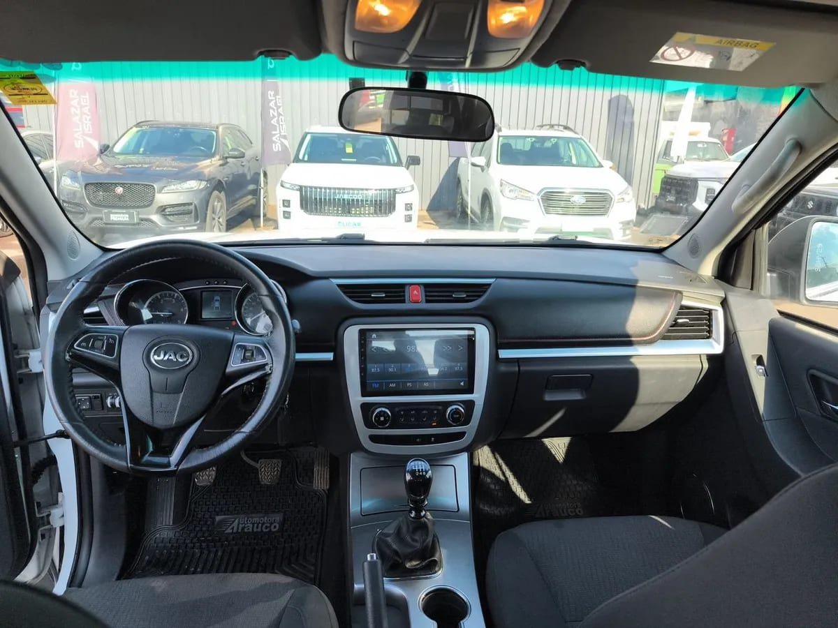 JAC T8 2.0 Comfort 4x2 Diesel Mt 4p año 2022