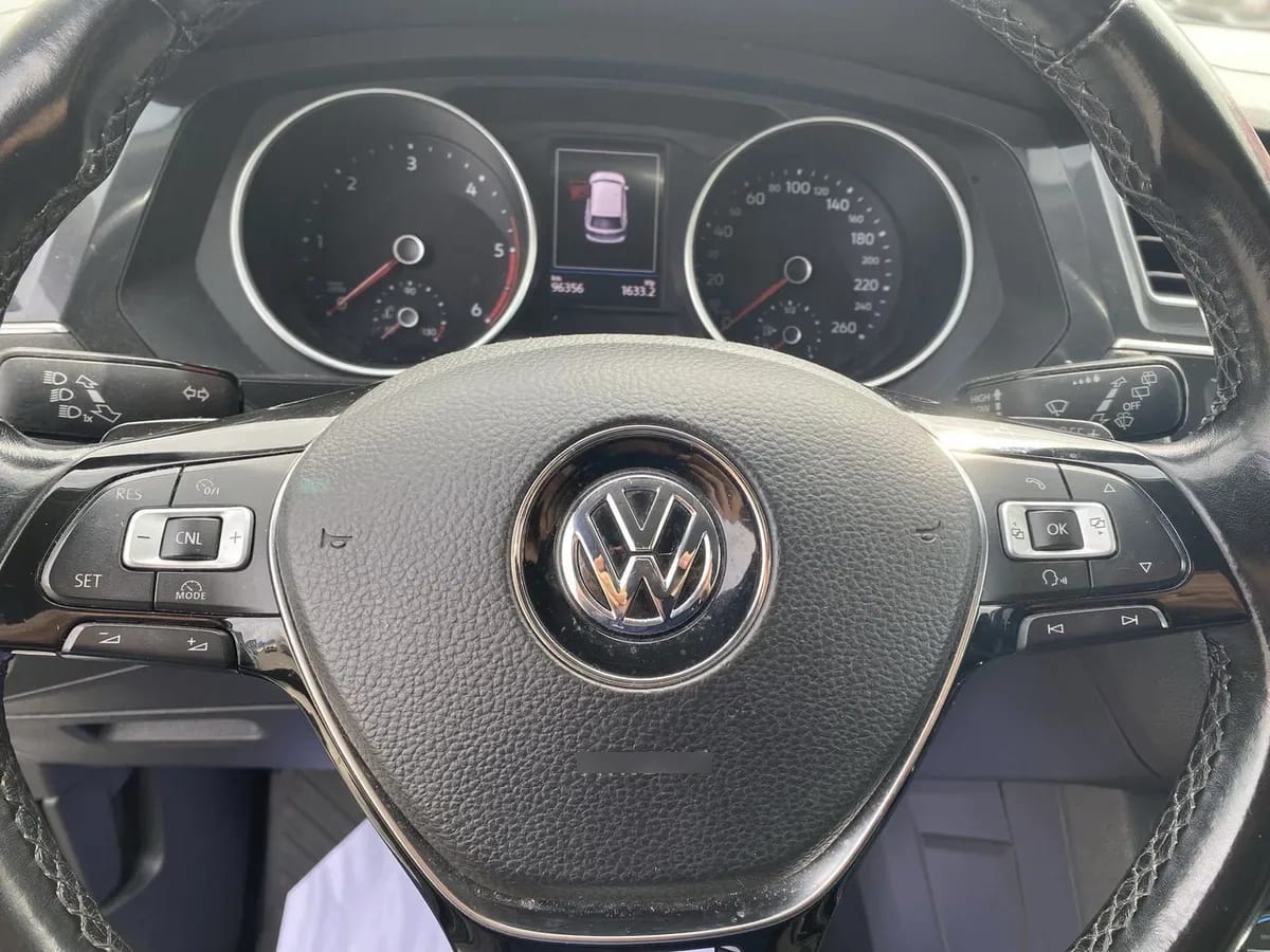 Volkswagen Tiguan 2.0 Tdi Comfortline Diesel 4motion 4x4 150hp 7a At 5p año 2019
