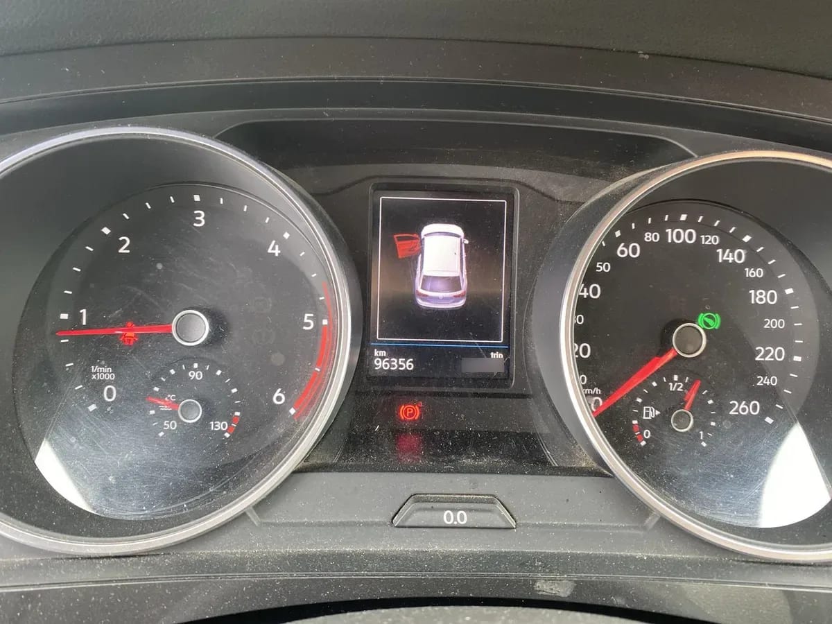 Volkswagen Tiguan 2.0 Tdi Comfortline Diesel 4motion 4x4 150hp 7a At 5p año 2019