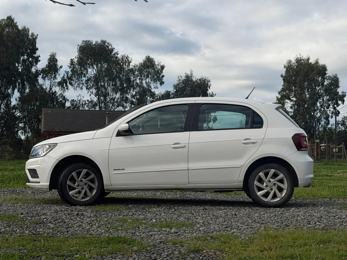VOLKSWAGEN GOL 1.6 Comfortline Mt año 2021