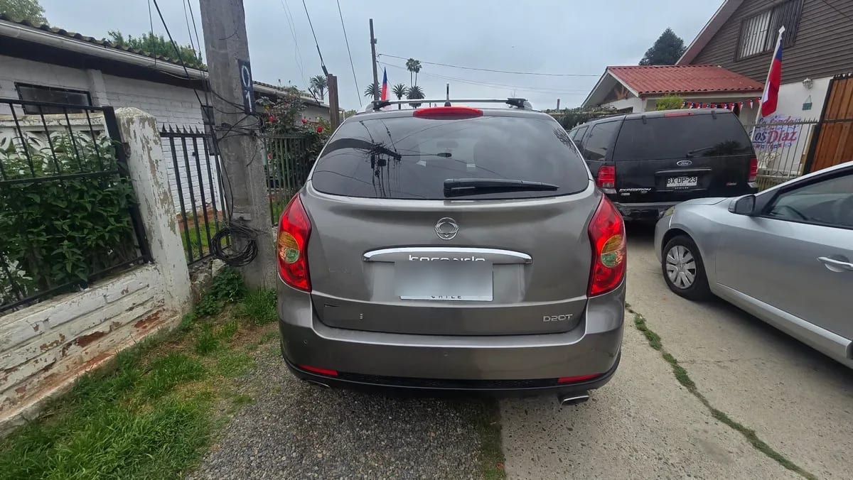 SSANGYONG KORANDO 2.0 2ab Abs Ll Mt 4x4 año 2013