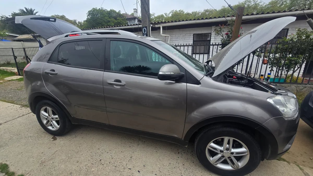 SSANGYONG KORANDO 2.0 2ab Abs Ll Mt 4x4 año 2013