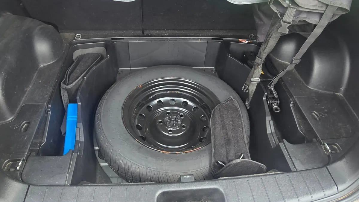 SSANGYONG KORANDO 2.0 2ab Abs Ll Mt 4x4 año 2013
