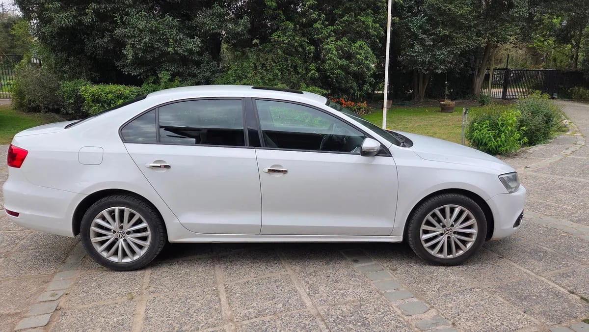 VOLKSWAGEN VENTO 2.0 Comfortline At año 2014
