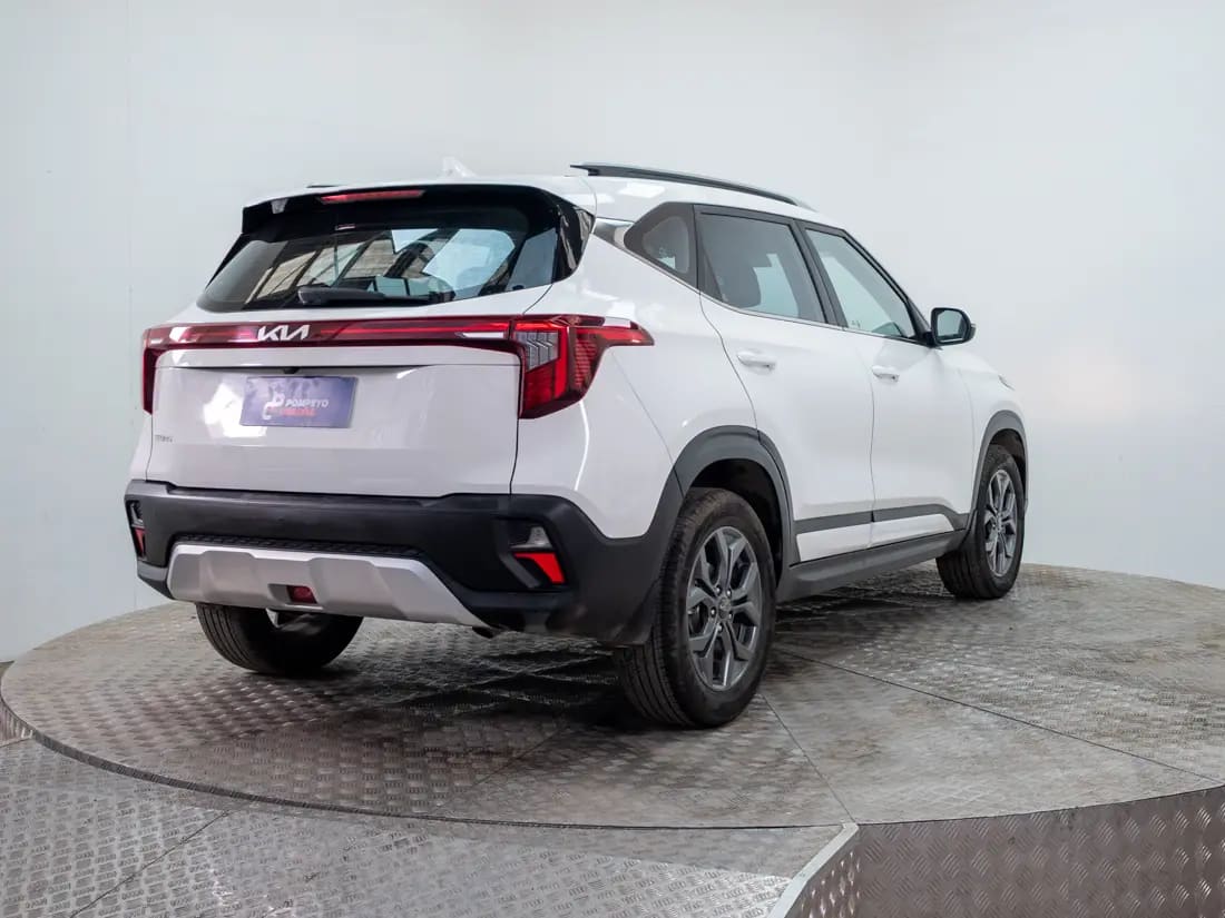 Kia Seltos 1.5 Ex At año 2024