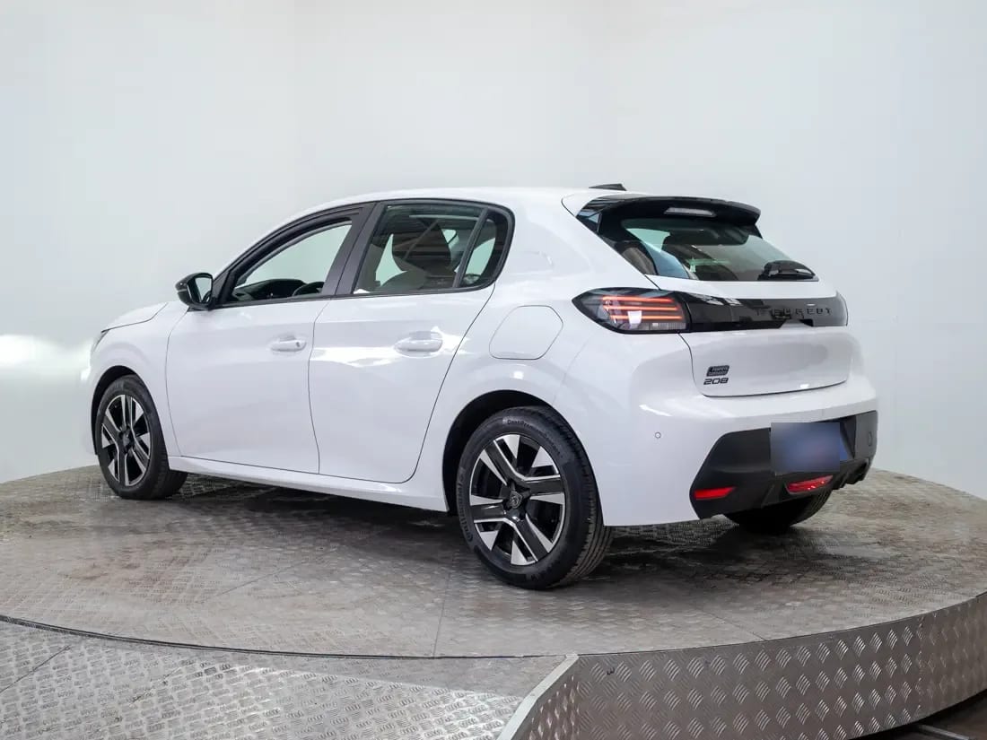 Peugeot New 208 Mca Active Gasolina 100hp Mt año 2026
