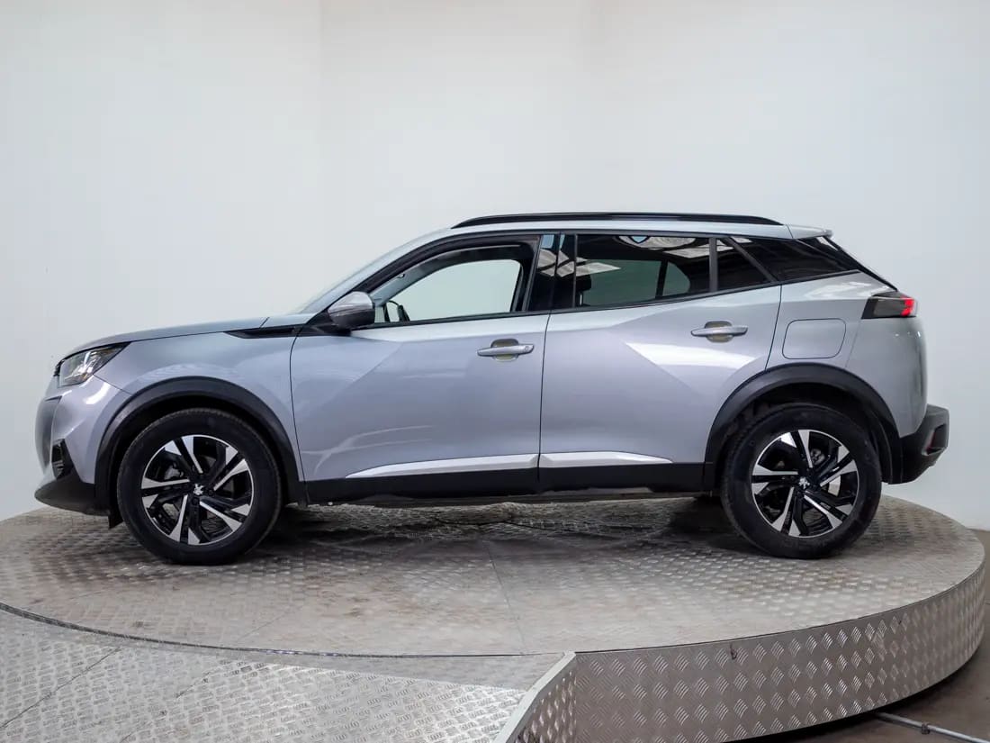 Peugeot 2008 1.2 Allure Pack Puretech 130 Mt año 2021